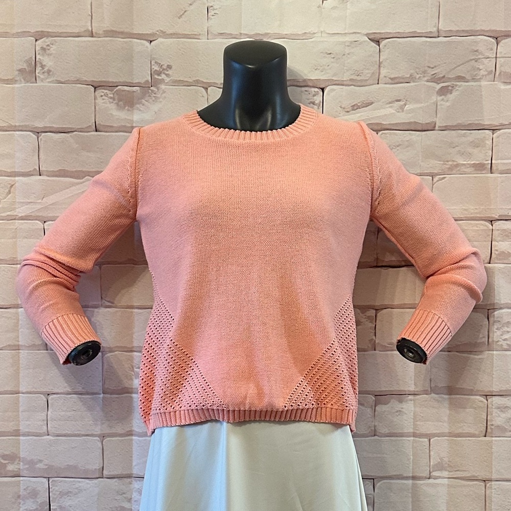 Chic Pink Sweater - Crew Neck